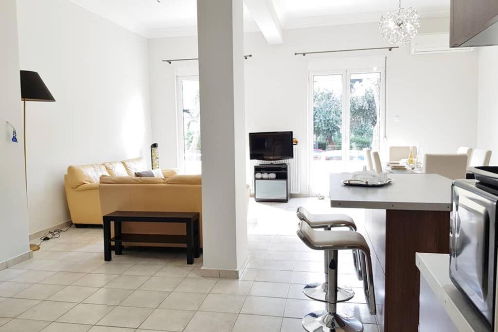 A Great Stay At A Comfortable Large Apartment Atény Exteriér fotografie
